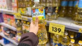 Это масло берите по 2 бутылки минимум: Роскачество опубликовало список лучших марок подсолнечного масла