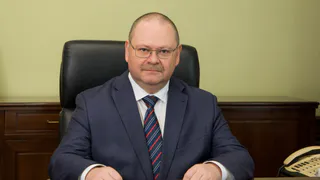 Олег Мельниченко поздравил жителей региона с Днем машиностроителя