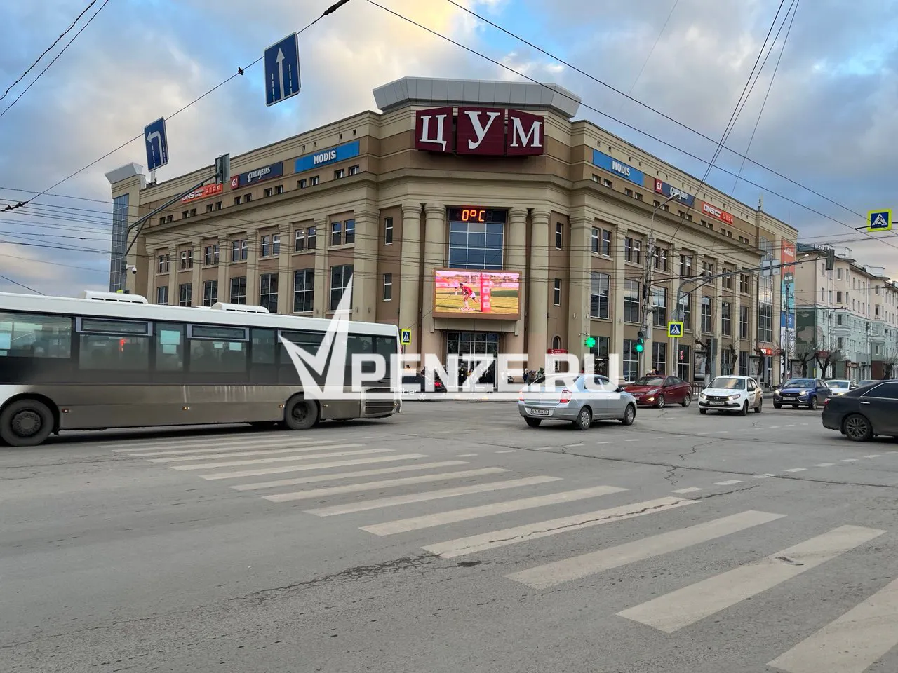 Для школьников хотят сделать проезд в транспорте бесплатным