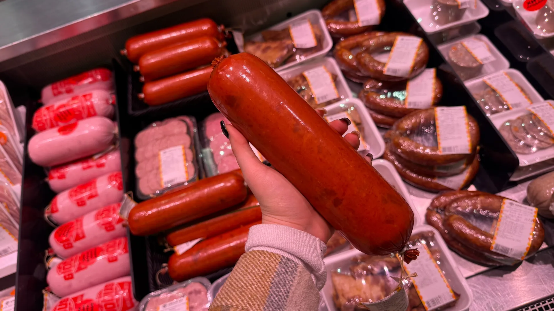 Хитрые продавцы берут по 3 кило про запас: в этой колбасе - только100% мясо и специи, отменный вкус по бюджетной цене