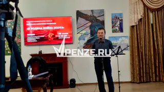 «И родила война поэта»: Валерий Сухов представил пензенцам свой новый творческий проект
