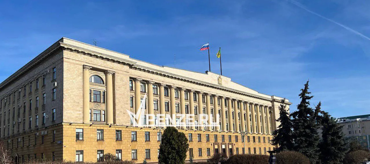 8 сотрудников правительства области остались без премий