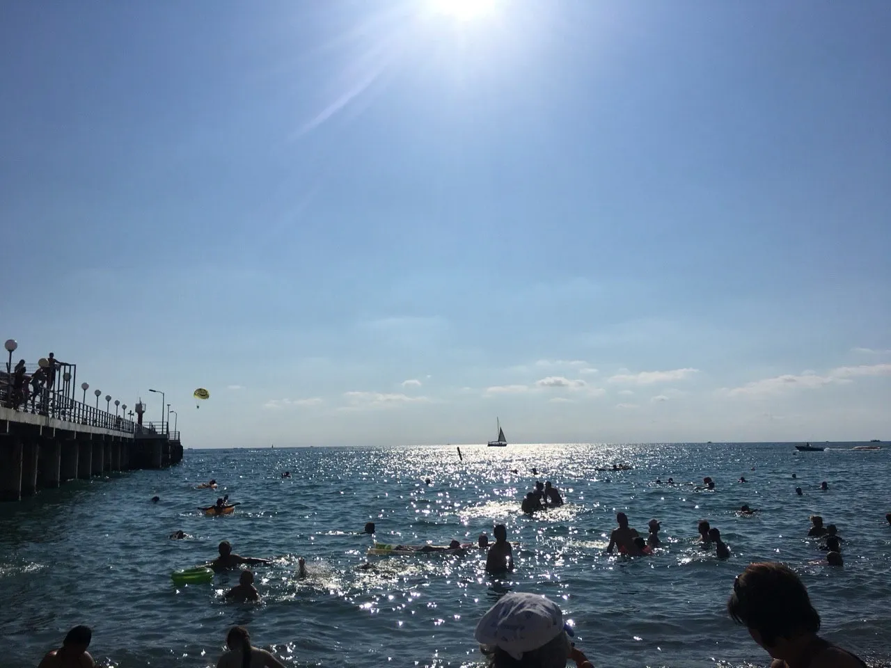 Началось: отдыхающие на Черном море рассказывают про неприятные наблюдения - но не про цены и мазут