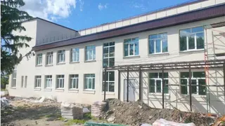 Дом культуры в Камешкирском районе получил новую кровлю: ремонтные работы продолжаются