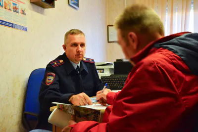 В Пензенской области мужчина вырвал деньги из рук соседа и убежал