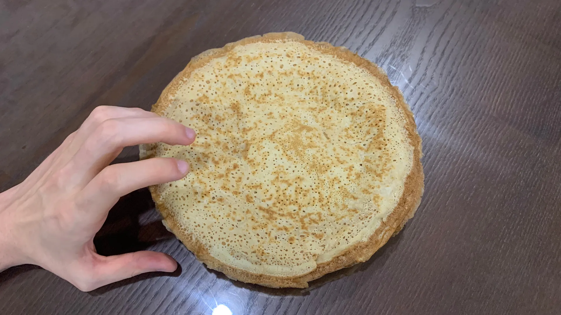 Блины не получаются ни тонкими, ни вкусными: шеф-повар назвала грубые ошибки, которые совершают все хозяйки