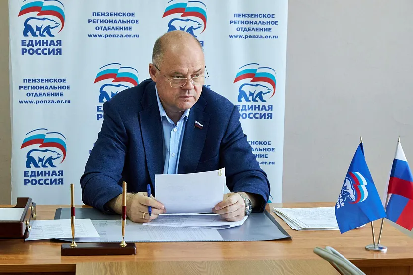Вадима Супикова поблагодарили за помощь обществу инвалидов в проведении новогодних мероприятий