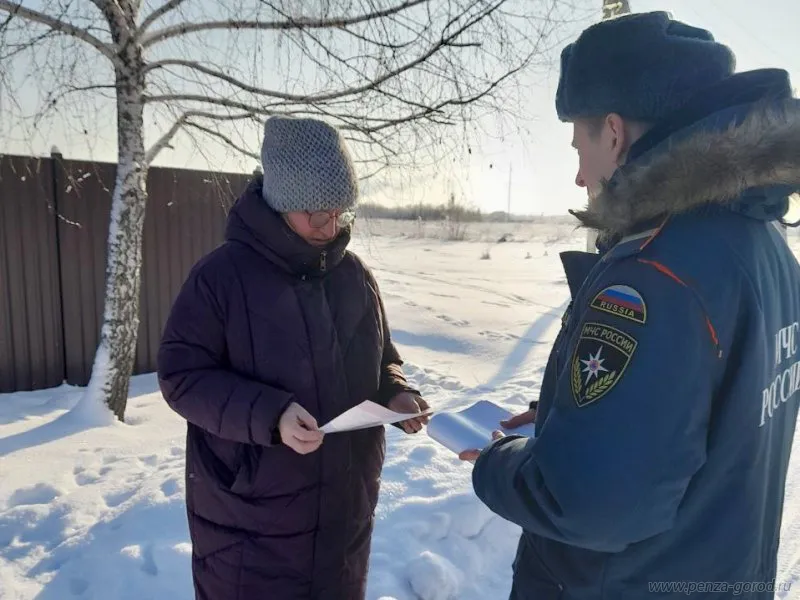 Жителям Октябрьского района напомнили о правилах пожарной безопасности