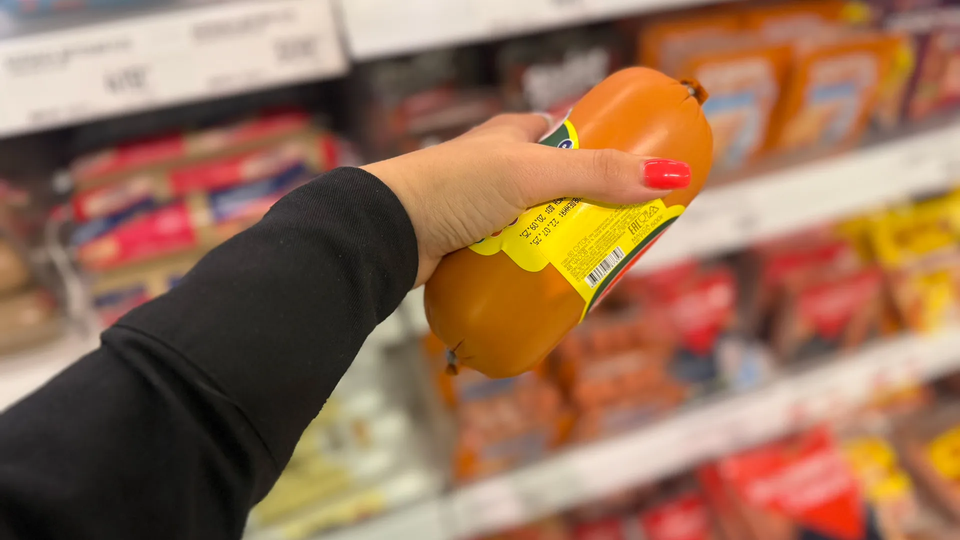 Там 100% чистое мясо — никакой подделки: в Роскачестве назвали лучшие марки колбасы для окрошки, салатов и бутербродов