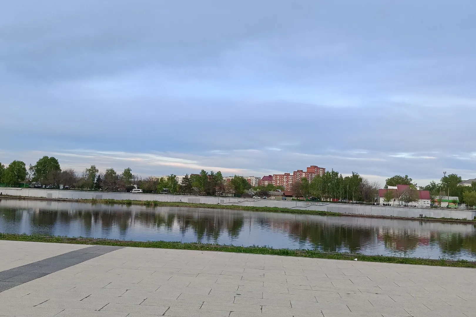 В Пензе прошла уборка берега Пензенского водохранилища на р. Суре в честь 80-летия Победы