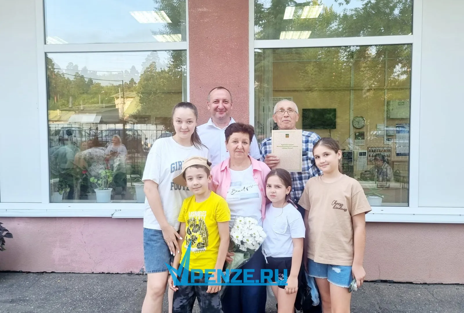 Десяти супружеским парам из Пензы вручили благодарности в честь Дня семьи, любви и верности