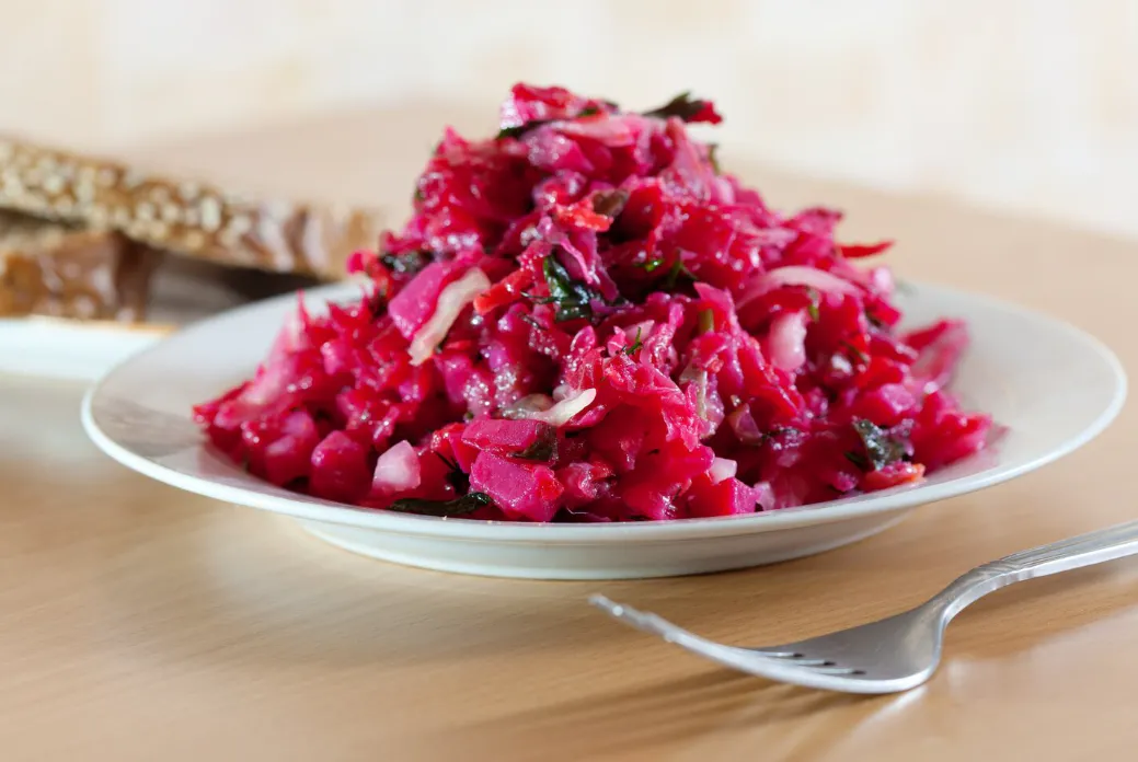 3 совета шеф-повара, чтобы винегрет был невероятно вкусным: салат съедают первым, добавки просят снова и снова