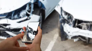 В Пензе на проспекте Строителей перевернулся автомобиль