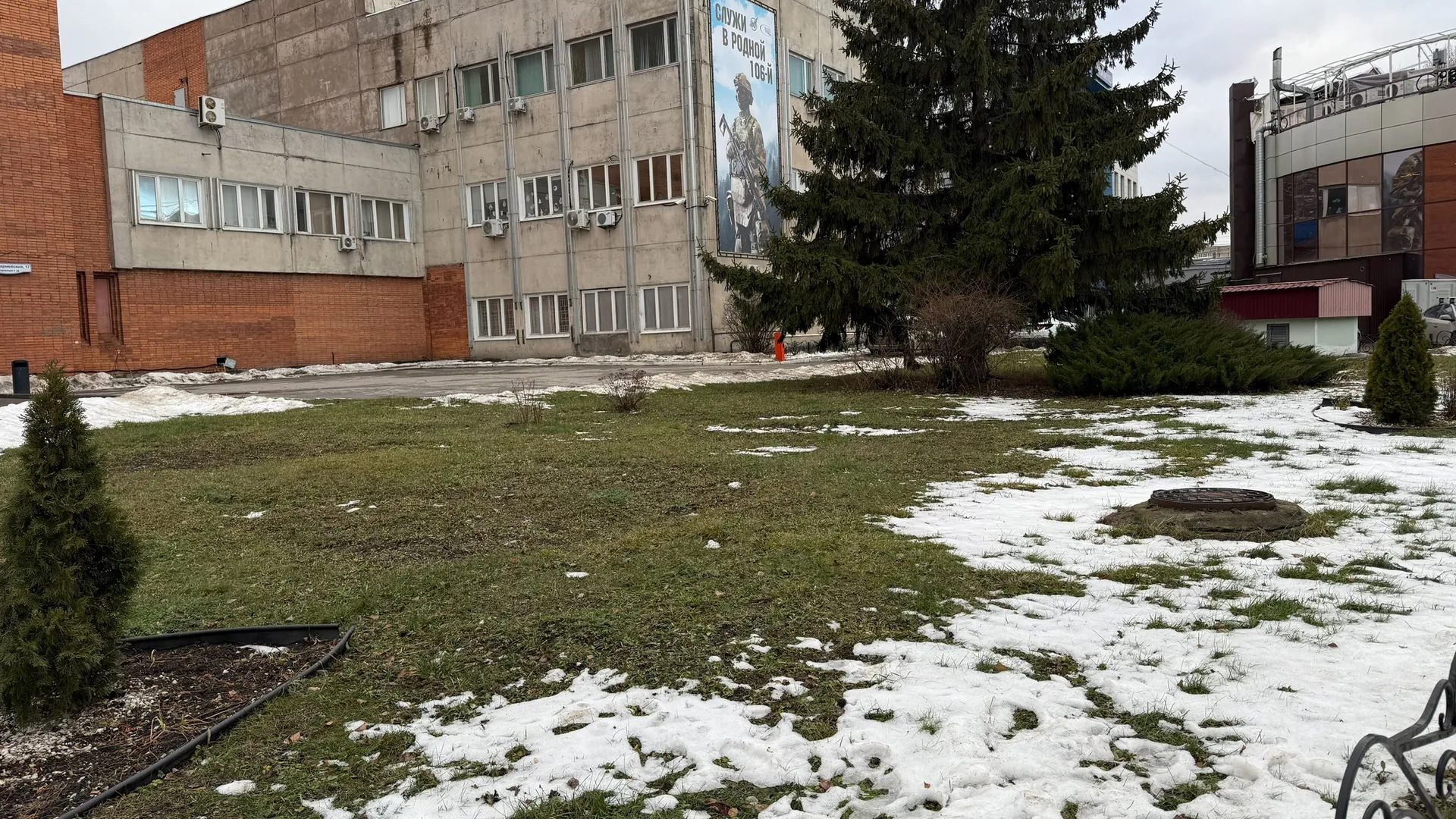 В Бессоновке благоустройство территории у РДК проходит в рамках нацпроекта