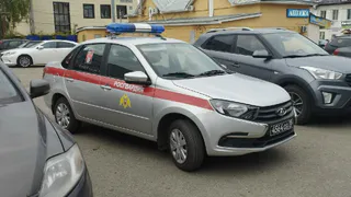Росгвардейцы задержали шумных гуляк на техэтаже дома в Пензе