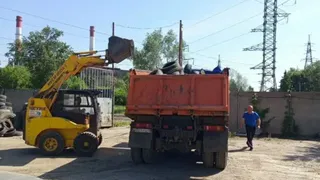 Житель Железнодорожного района Пензы собрал более 700 автомобильных покрышек для переработки