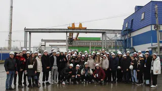 Школьники и студенты из Запорожья посетили одно из крупнейших предприятий Пензенской области